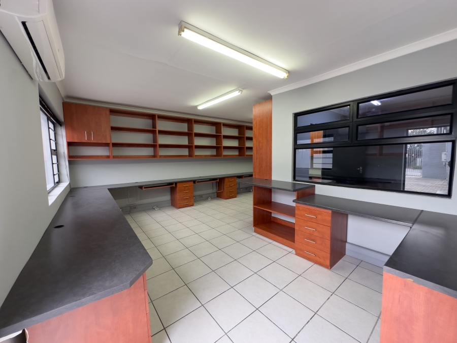 To Let commercial Property for Rent in Newton Park Eastern Cape